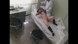 保健室で風邪薬をもらいに来た生徒に睡眠薬を●ませて好き勝手に身体を弄んだ保健教師の実態撮影 ３