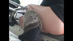 救急車に付き添いできたかわいい女の子パンチラ盗み撮り