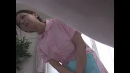 看護士パンティー仰天逆さ撮り撮影
