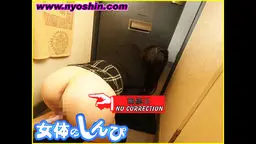 四つん這いオナニー〜玄関顔出し編〜